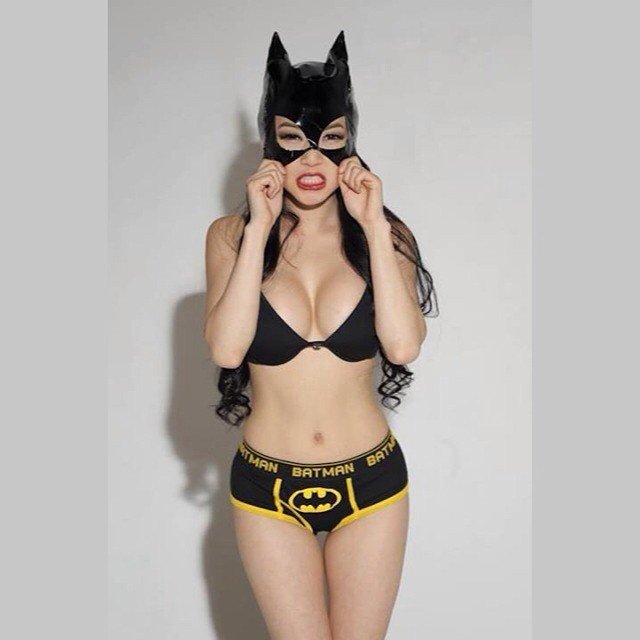 [Thumb - Batgirl.jpg]